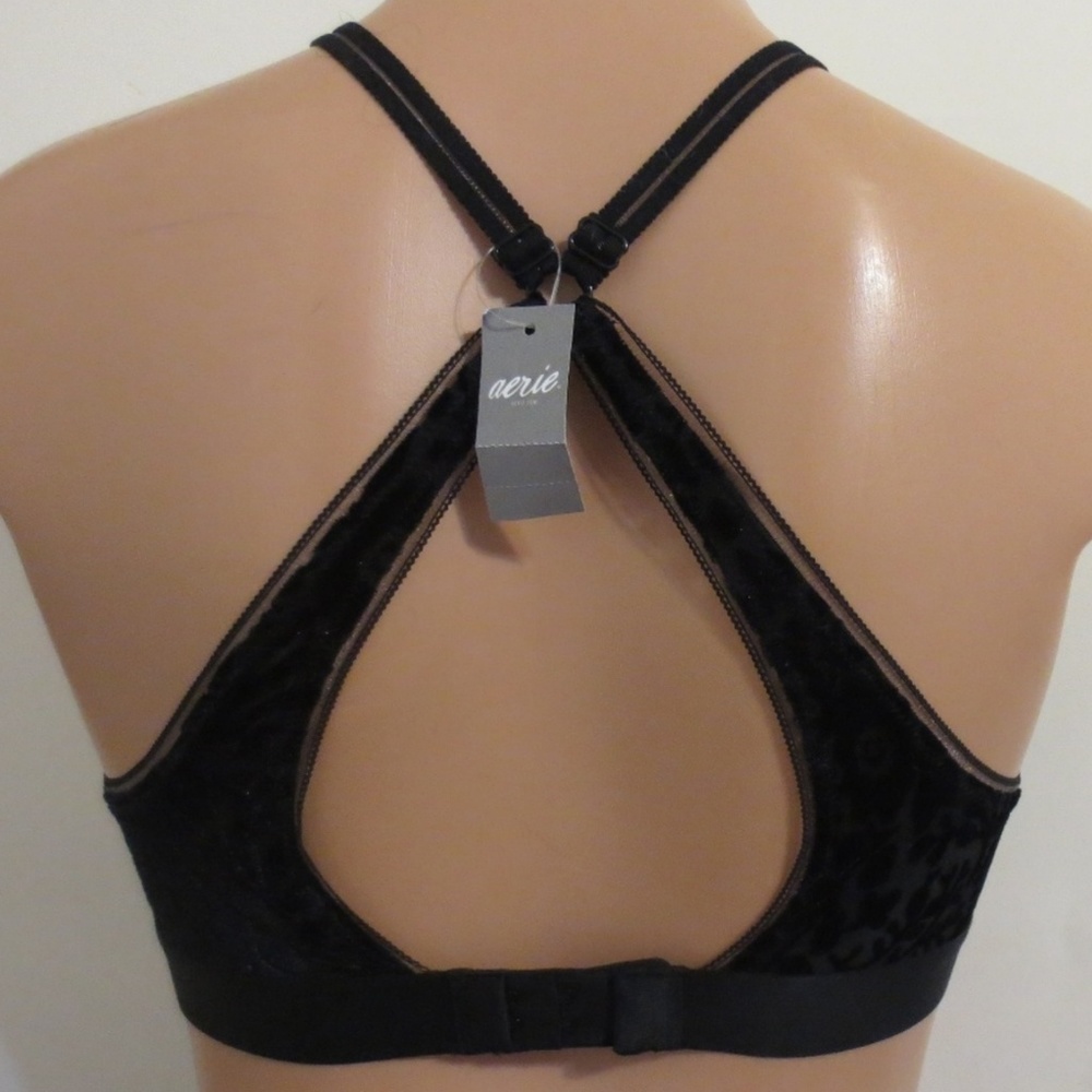 🆕NWT Aerie Velvet Designed Top